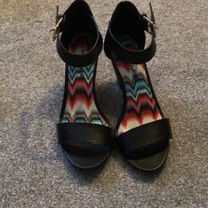 American Eagle wedge heel